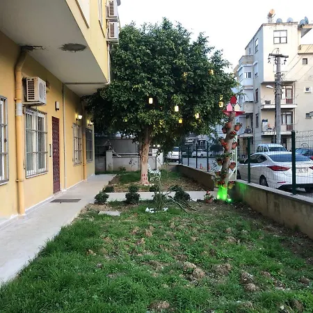 Ξενοδοχείο με διαμερίσματα Akpolat Αλάνια